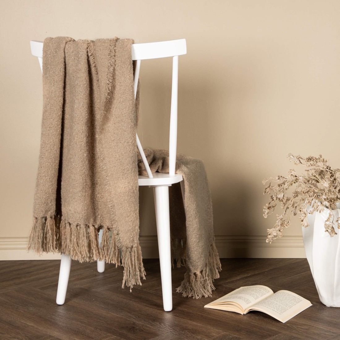 Kool - Couverture décorative beige avec des franges